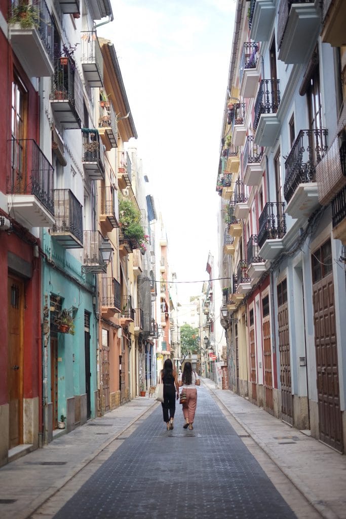 Se promener dans le quartier du Carmen